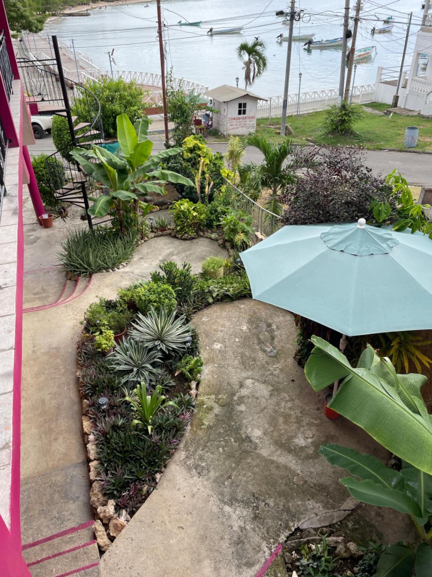 The Seaside Garden Guesthouse Buccoo Exterior foto